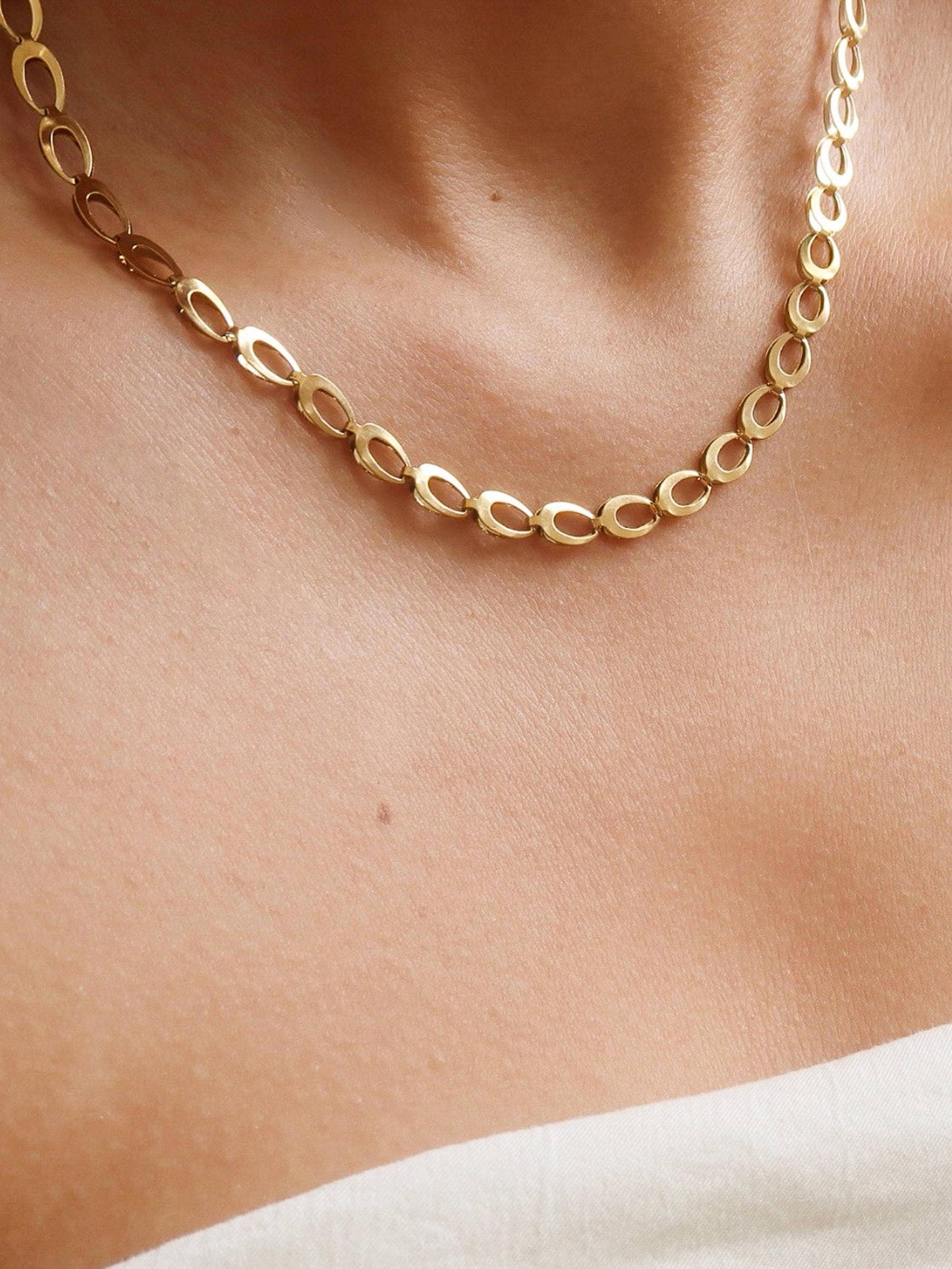 Oval Interlock necklace