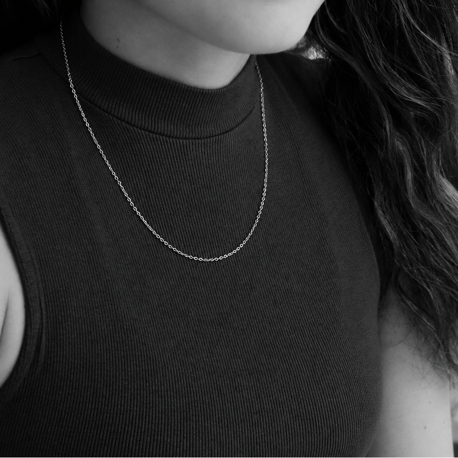 ORRÉ Essential Starburst Chain — jewelry product photograph